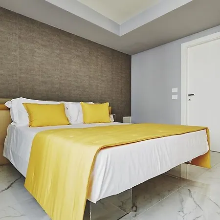 Palazzo Marletta. Hotel CTA